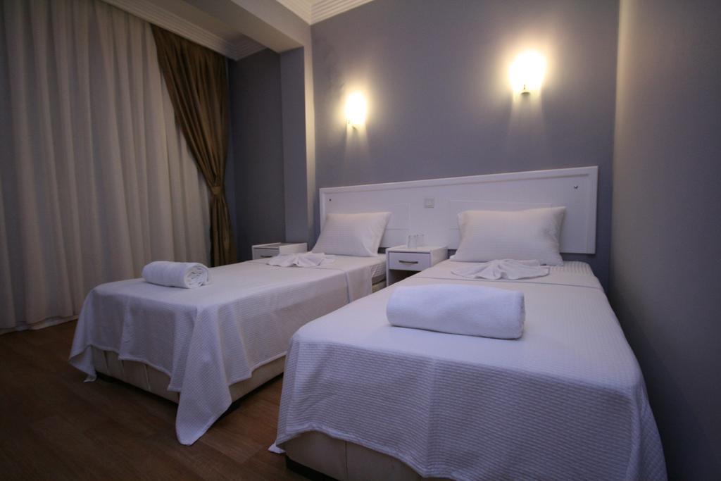 Adrian Beach Hotel Fethiye Kamer foto